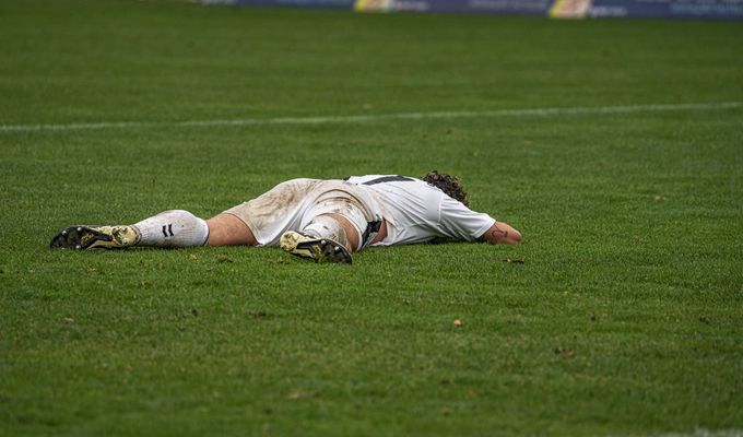 Unglückliche Niederlage | Kickers Emden - Teutonia 05